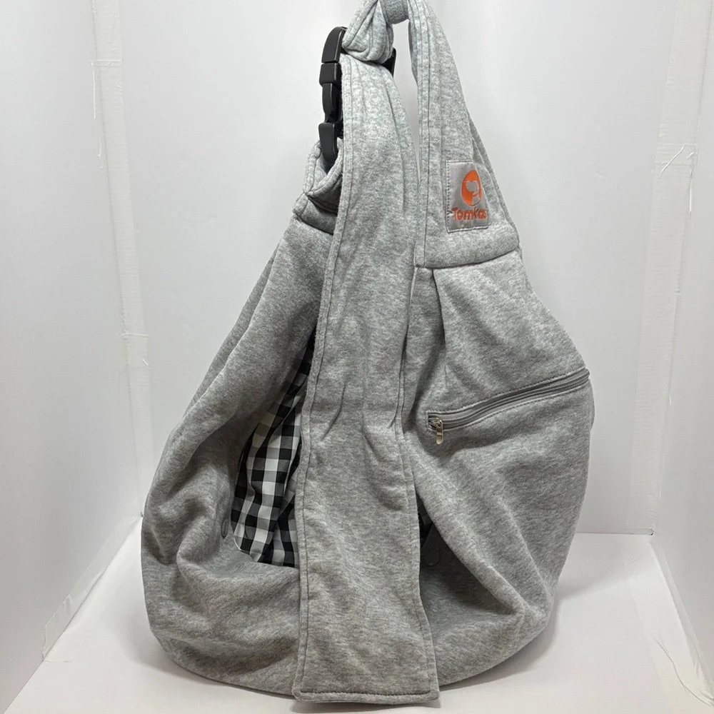 Gray pet carrier bag